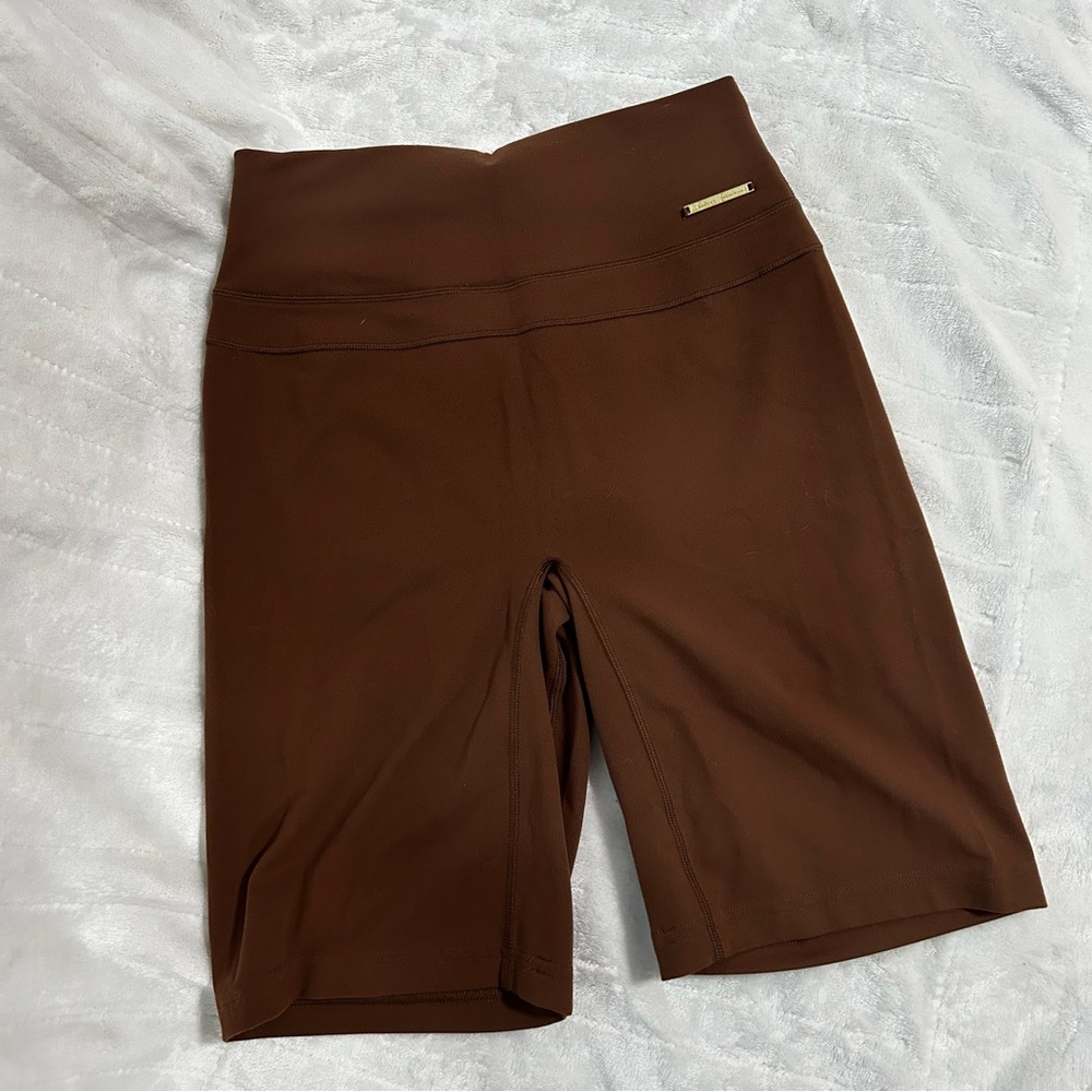 Gymshark x Whitney Simmons Biker Shorts - Brown